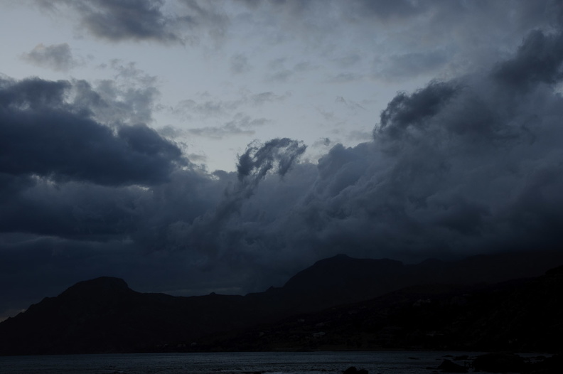 storm clouds hang over Plakias Bay2010d18c069.jpg